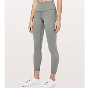 Wunder Under High-Rise Leggings - size 6 - Sage